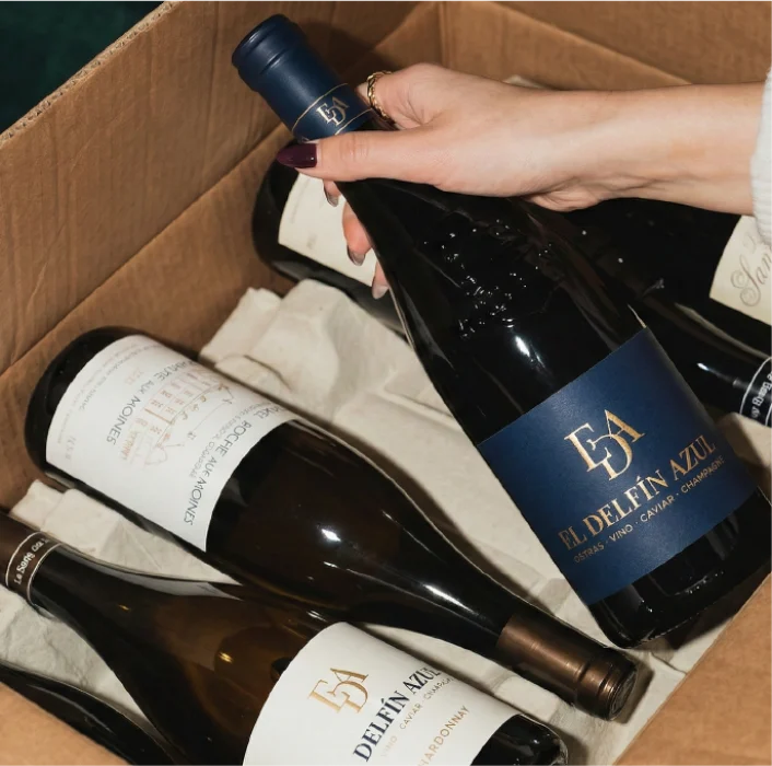 El delfín azul Vino